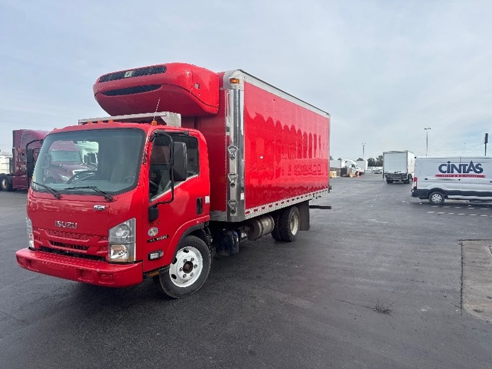 Refrigerated Truck-Light and Medium Duty Trucks-Isuzu-2019-NQR-Columbus-OH-106,424\n\t\tmiles-$ 51,750 - Image 1