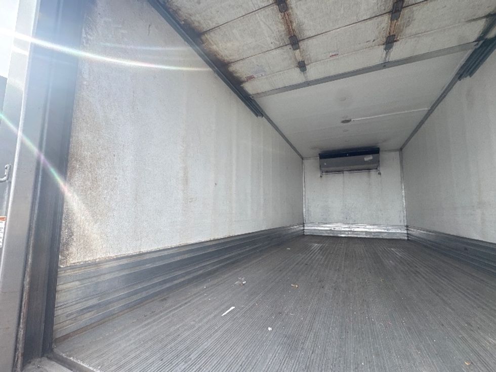 Refrigerated Truck-Light and Medium Duty Trucks-Isuzu-2019-NQR-Columbus-OH-106,424\n\t\tmiles-$ 51,750 - Image 11