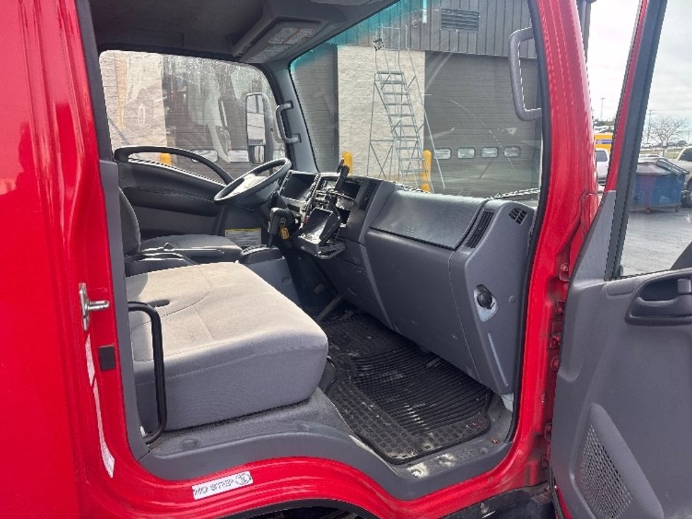 Refrigerated Truck-Light and Medium Duty Trucks-Isuzu-2019-NQR-Columbus-OH-106,424\n\t\tmiles-$ 51,750 - Image 16