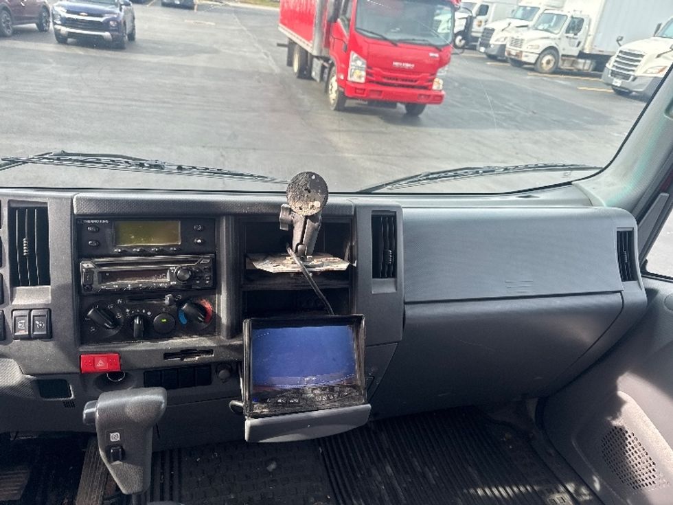 Refrigerated Truck-Light and Medium Duty Trucks-Isuzu-2019-NQR-Columbus-OH-106,424\n\t\tmiles-$ 51,750 - Image 18