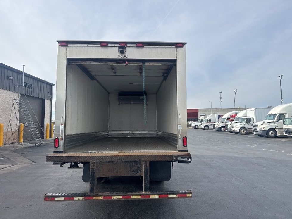 Refrigerated Truck-Light and Medium Duty Trucks-Isuzu-2019-NQR-Columbus-OH-106,424\n\t\tmiles-$ 51,750 - Image 9