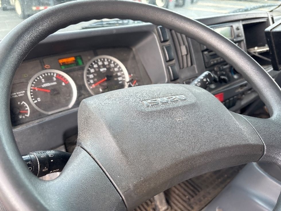 Refrigerated Truck-Light and Medium Duty Trucks-Isuzu-2019-NQR-Columbus-OH-123,956\n\t\tmiles-$ 49,500 - Image 16
