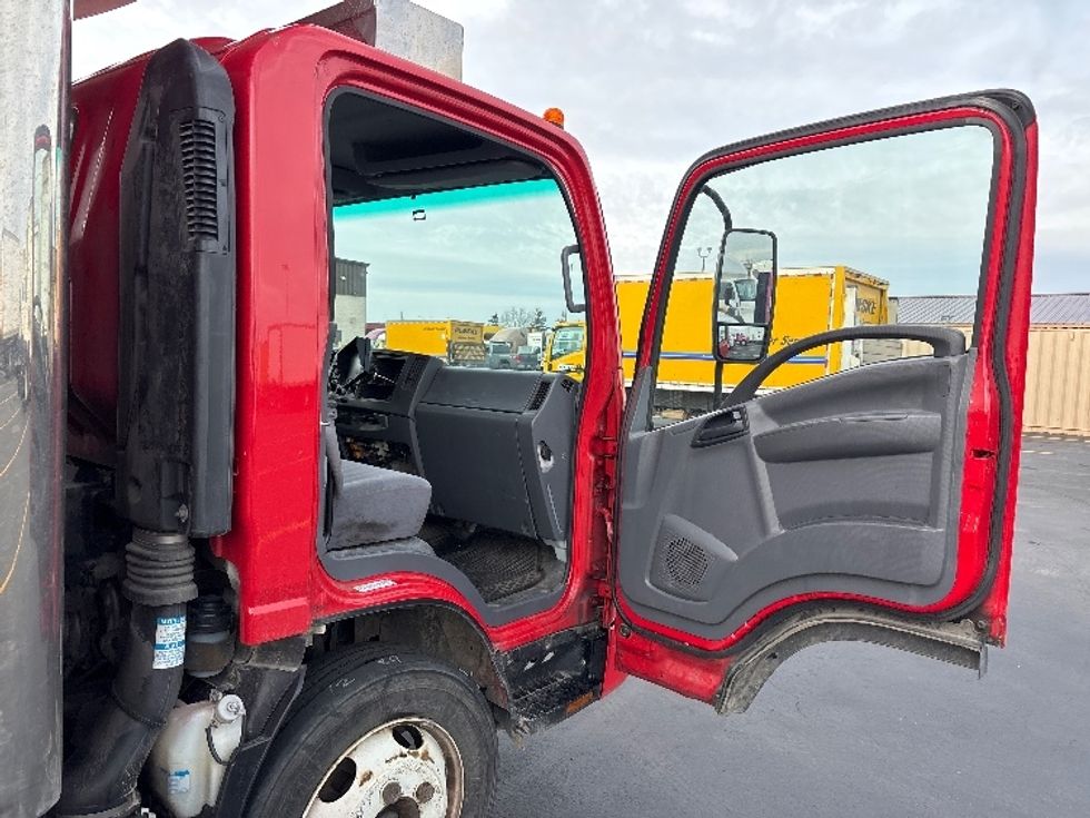 Refrigerated Truck-Light and Medium Duty Trucks-Isuzu-2019-NQR-Columbus-OH-123,956\n\t\tmiles-$ 49,500 - Image 19