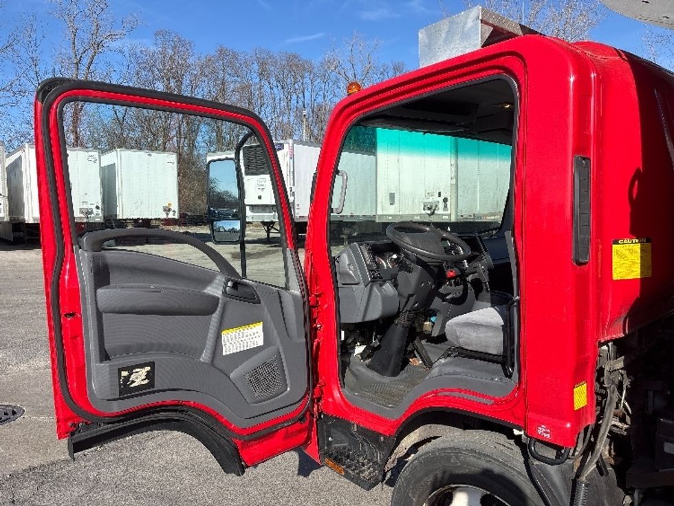 Refrigerated Truck-Light and Medium Duty Trucks-Isuzu-2019-NQR-Columbus-OH-148,128\n\t\tmiles-$ 48,000 - Image 15