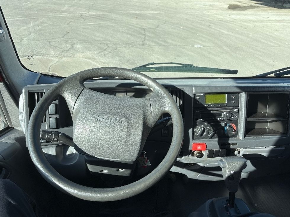 Refrigerated Truck-Light and Medium Duty Trucks-Isuzu-2019-NQR-Columbus-OH-148,128\n\t\tmiles-$ 48,000 - Image 17