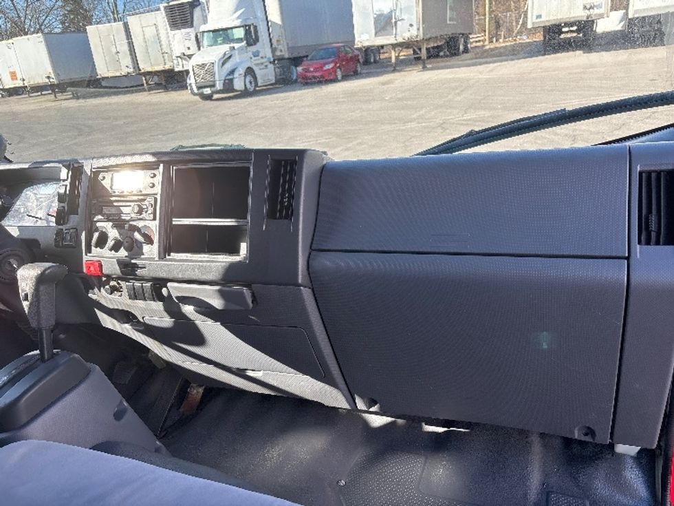 Refrigerated Truck-Light and Medium Duty Trucks-Isuzu-2019-NQR-Columbus-OH-148,128\n\t\tmiles-$ 48,000 - Image 20