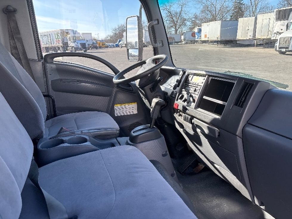Refrigerated Truck-Light and Medium Duty Trucks-Isuzu-2019-NQR-Columbus-OH-148,128\n\t\tmiles-$ 48,000 - Image 21
