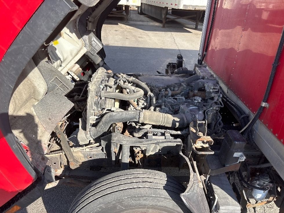 Refrigerated Truck-Light and Medium Duty Trucks-Isuzu-2019-NQR-Columbus-OH-148,128\n\t\tmiles-$ 48,000 - Image 23