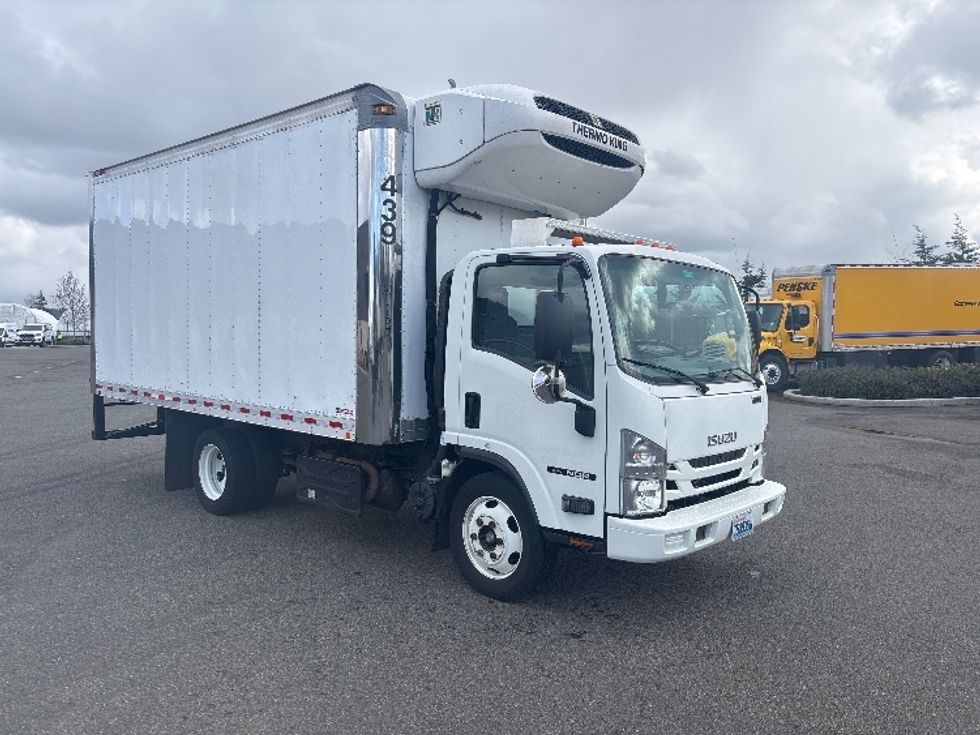 Refrigerated Truck-Light and Medium Duty Trucks-Isuzu-2019-NQR-Everett-WA-182,591\n\t\tmiles-$ 40,500 - Image 1