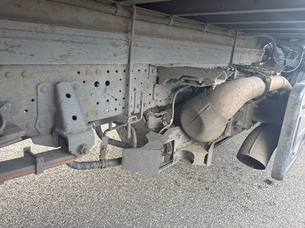 Refrigerated Truck-Light and Medium Duty Trucks-Isuzu-2019-NQR-Everett-WA-182,591\n\t\tmiles-$ 40,500 - Image 14