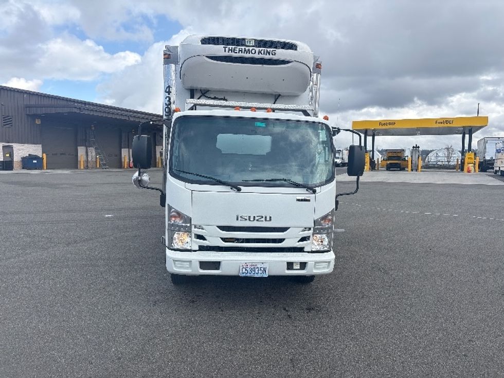 Refrigerated Truck-Light and Medium Duty Trucks-Isuzu-2019-NQR-Everett-WA-182,591\n\t\tmiles-$ 40,500 - Image 2