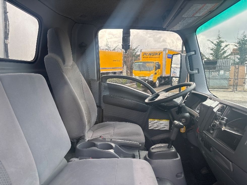 Refrigerated Truck-Light and Medium Duty Trucks-Isuzu-2019-NQR-Everett-WA-182,591\n\t\tmiles-$ 40,500 - Image 21