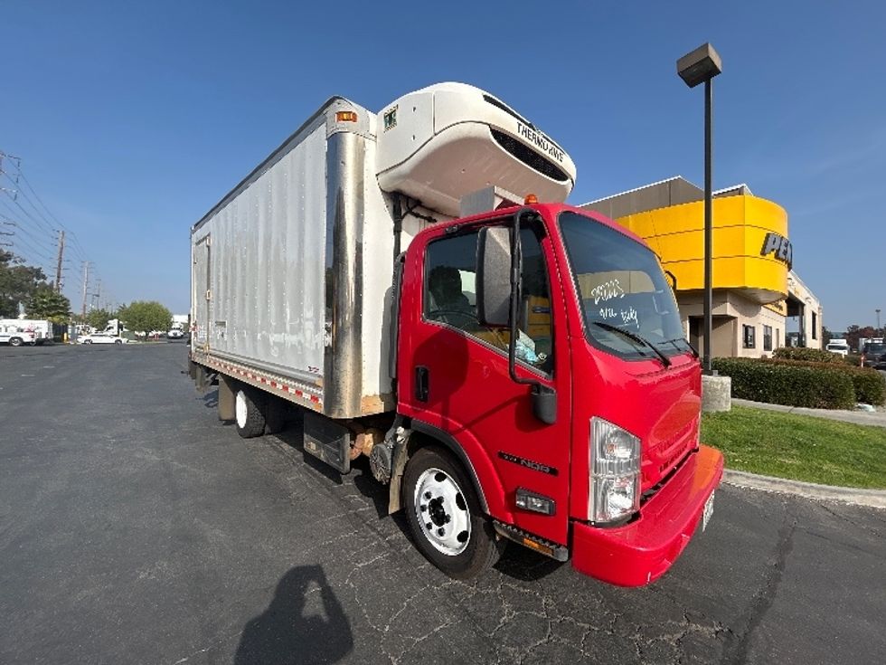 Refrigerated Truck-Light and Medium Duty Trucks-Isuzu-2019-NQR-La Mirada-CA-51,824\n\t\tmiles-$ 57,750 - Image 1