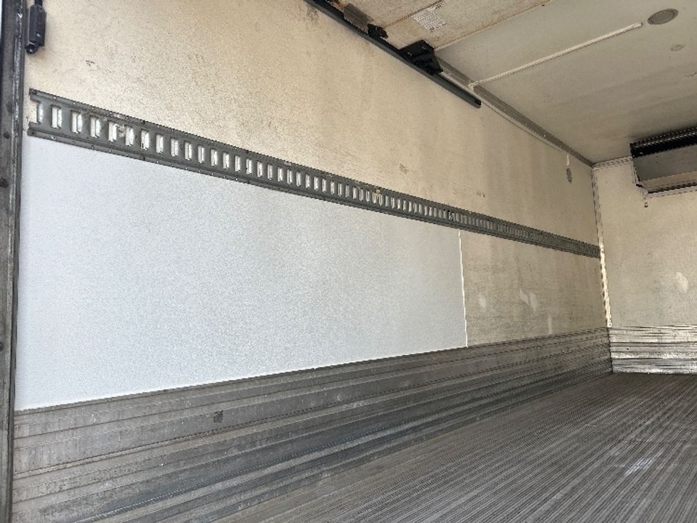 Refrigerated Truck-Light and Medium Duty Trucks-Isuzu-2019-NQR-La Mirada-CA-51,824\n\t\tmiles-$ 57,750 - Image 11