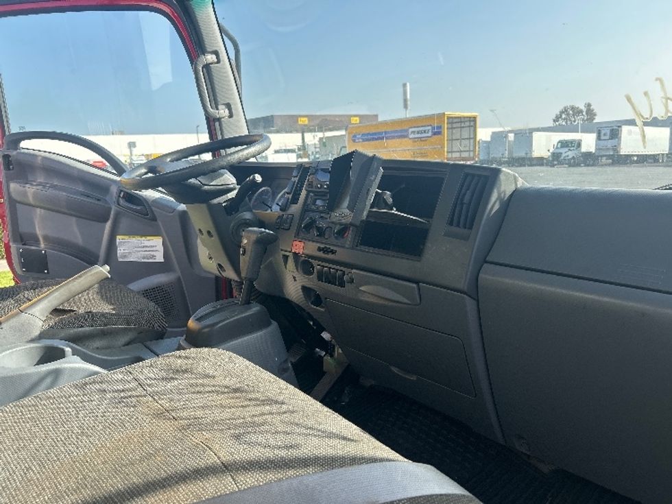 Refrigerated Truck-Light and Medium Duty Trucks-Isuzu-2019-NQR-La Mirada-CA-51,824\n\t\tmiles-$ 57,750 - Image 22