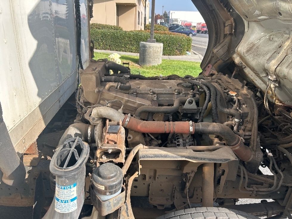 Refrigerated Truck-Light and Medium Duty Trucks-Isuzu-2019-NQR-La Mirada-CA-51,824\n\t\tmiles-$ 57,750 - Image 27