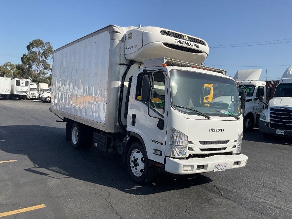 Refrigerated Truck-Light and Medium Duty Trucks-Isuzu-2019-NQR-Montebello-CA-142,094\n\t\tmiles-$ 48,250 - Image 1