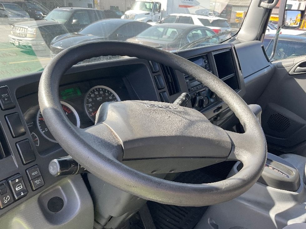 Refrigerated Truck-Light and Medium Duty Trucks-Isuzu-2019-NQR-Montebello-CA-142,094\n\t\tmiles-$ 48,250 - Image 17