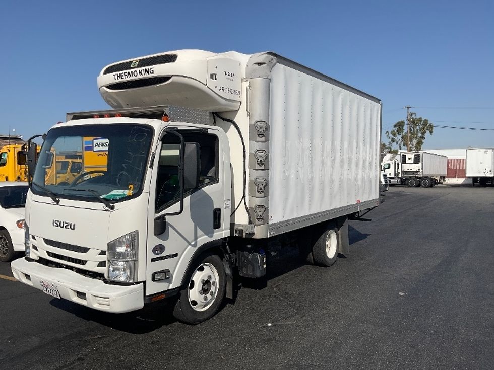 Refrigerated Truck-Light and Medium Duty Trucks-Isuzu-2019-NQR-Montebello-CA-142,094\n\t\tmiles-$ 48,250 - Image 3