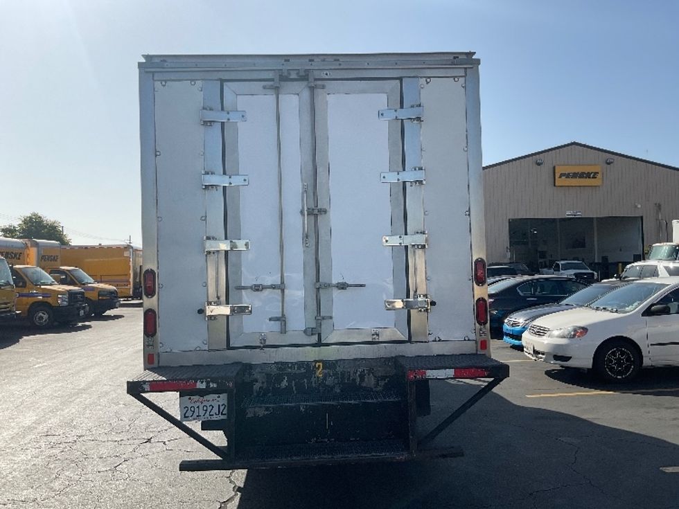 Refrigerated Truck-Light and Medium Duty Trucks-Isuzu-2019-NQR-Montebello-CA-142,094\n\t\tmiles-$ 48,250 - Image 7