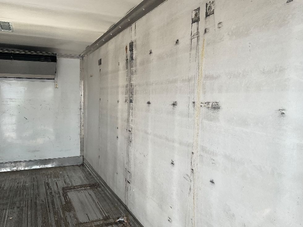 Refrigerated Truck-Light and Medium Duty Trucks-Isuzu-2019-NQR-Montebello-CA-155,099\n\t\tmiles-$ 42,500 - Image 12