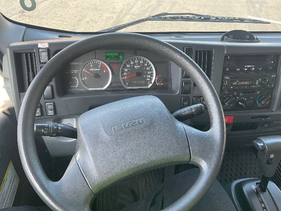 Refrigerated Truck-Light and Medium Duty Trucks-Isuzu-2019-NQR-Montebello-CA-155,099\n\t\tmiles-$ 42,500 - Image 18