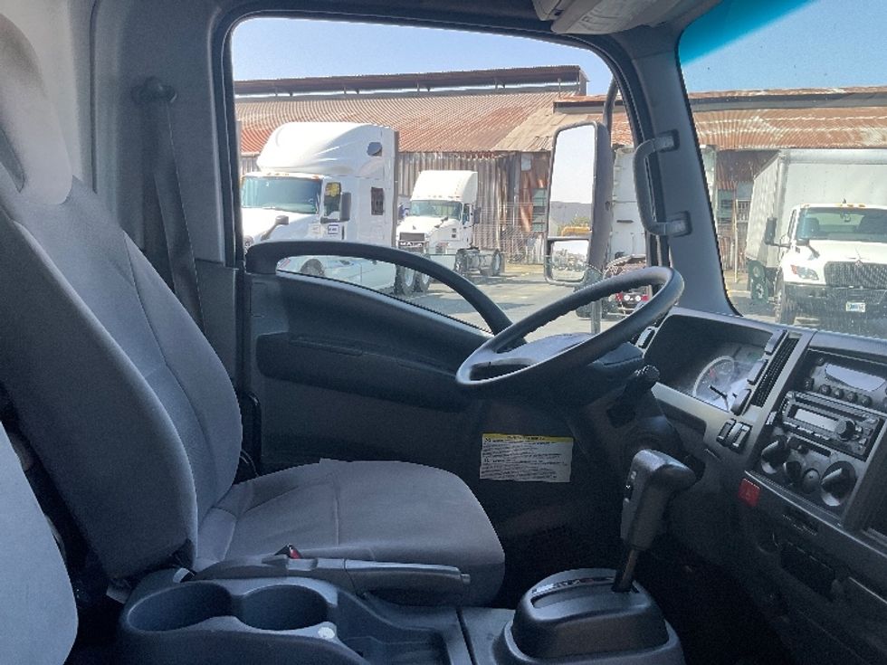 Refrigerated Truck-Light and Medium Duty Trucks-Isuzu-2019-NQR-Montebello-CA-155,099\n\t\tmiles-$ 42,500 - Image 22