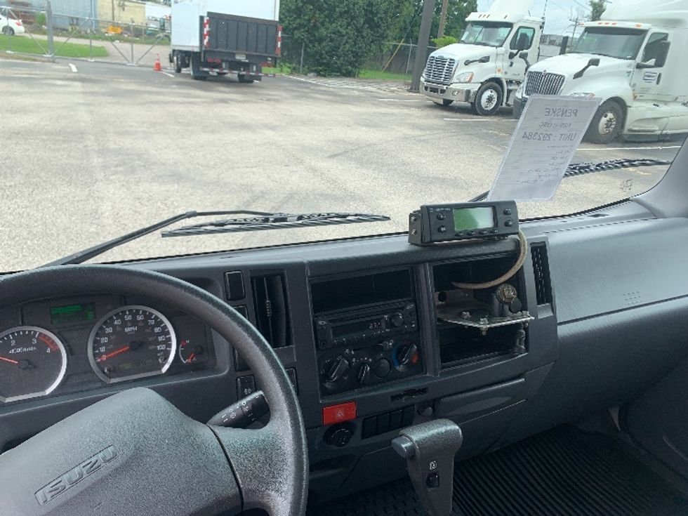 Refrigerated Truck-Light and Medium Duty Trucks-Isuzu-2019-NQR-Nashville (Mount Juliet)-TN-109,926\n\t\tmiles-$ 48,000 - Image 17