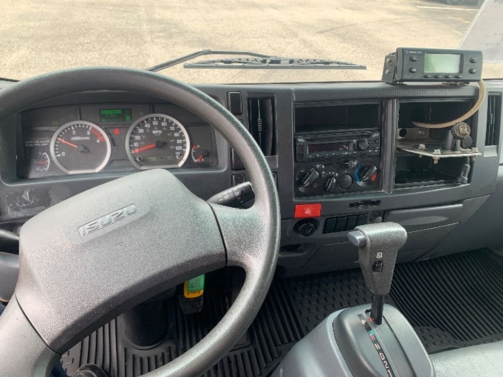 Refrigerated Truck-Light and Medium Duty Trucks-Isuzu-2019-NQR-Nashville (Mount Juliet)-TN-109,926\n\t\tmiles-$ 48,000 - Image 16