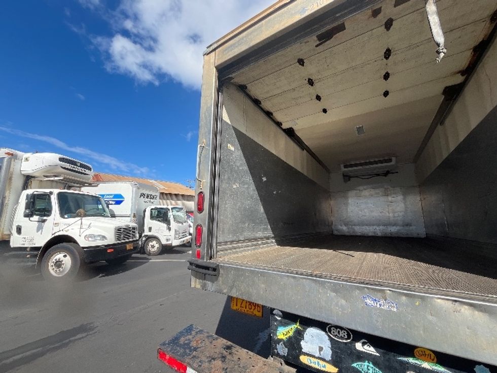 Refrigerated Truck-Light and Medium Duty Trucks-Isuzu-2019-NQR-Torrance-CA-100,470\n\t\tmiles-$ 51,750 - Image 10