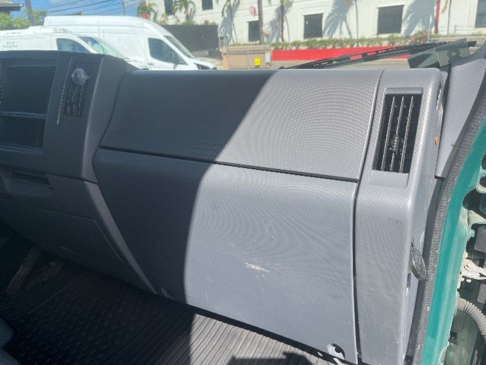 Refrigerated Truck-Light and Medium Duty Trucks-Isuzu-2019-NQR-Torrance-CA-100,470\n\t\tmiles-$ 51,750 - Image 19