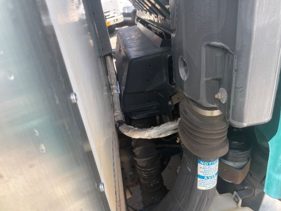 Refrigerated Truck-Light and Medium Duty Trucks-Isuzu-2019-NQR-Torrance-CA-100,470\n\t\tmiles-$ 51,750 - Image 20