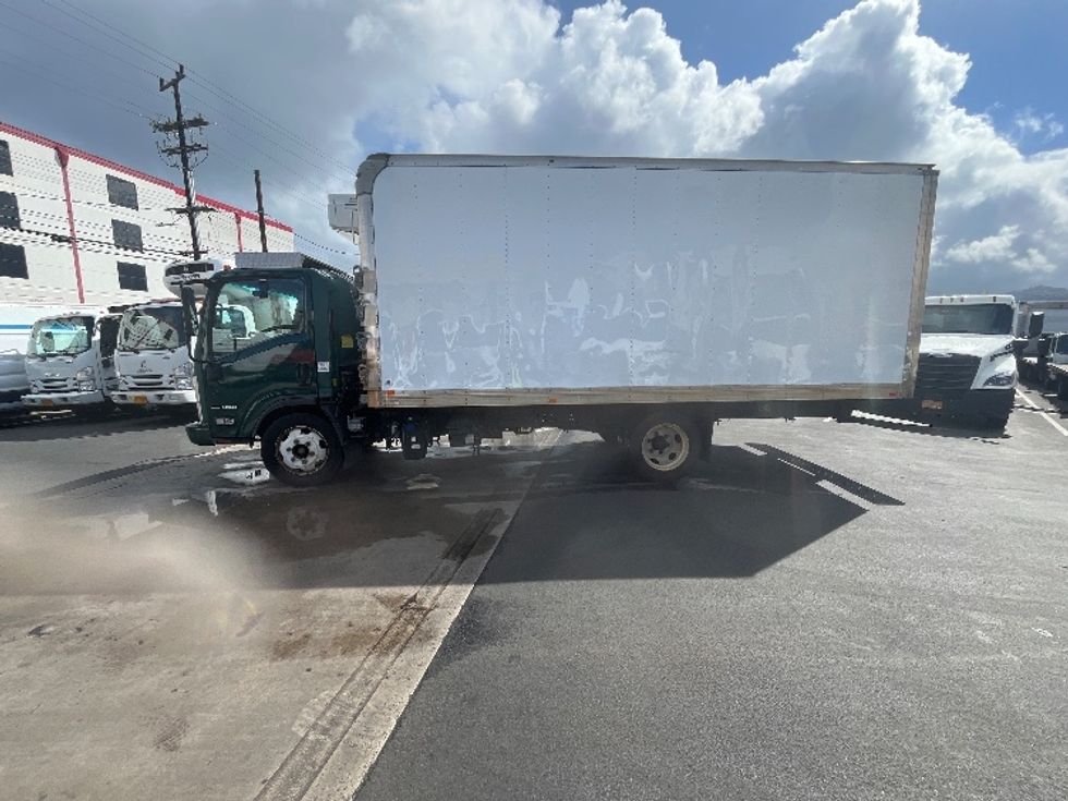 Refrigerated Truck-Light and Medium Duty Trucks-Isuzu-2019-NQR-Torrance-CA-100,470\n\t\tmiles-$ 51,750 - Image 4