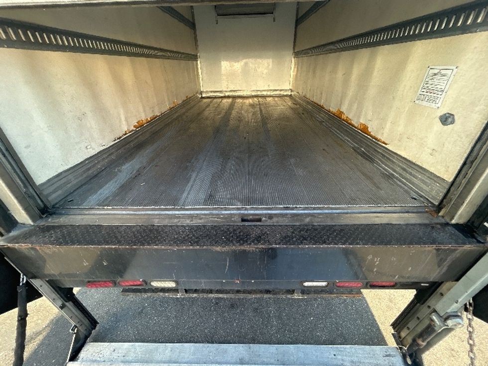 Refrigerated Truck-Light and Medium Duty Trucks-Isuzu-2019-NQR-Torrance-CA-151,147\n\t\tmiles-$ 50,000 - Image 10