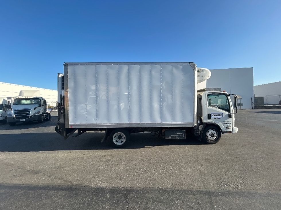 Refrigerated Truck-Light and Medium Duty Trucks-Isuzu-2019-NQR-Torrance-CA-151,147\n\t\tmiles-$ 50,000 - Image 15