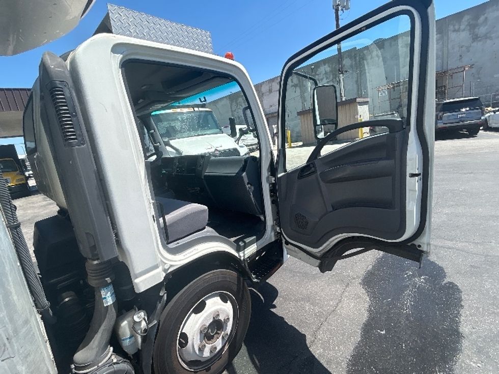 Refrigerated Truck-Light and Medium Duty Trucks-Isuzu-2019-NQR-Torrance-CA-151,147\n\t\tmiles-$ 50,000 - Image 20