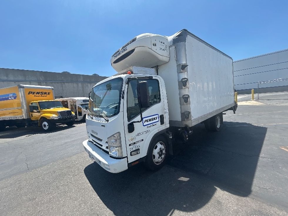 Refrigerated Truck-Light and Medium Duty Trucks-Isuzu-2019-NQR-Torrance-CA-151,147\n\t\tmiles-$ 50,000 - Image 3