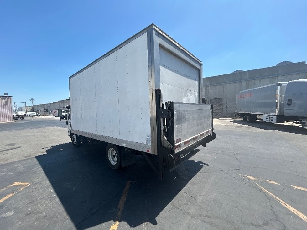 Refrigerated Truck-Light and Medium Duty Trucks-Isuzu-2019-NQR-Torrance-CA-151,147\n\t\tmiles-$ 50,000 - Image 6
