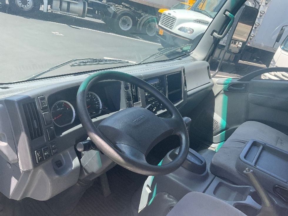 Refrigerated Truck-Light and Medium Duty Trucks-Isuzu-2019-NQR-Torrance-CA-153,048\n\t\tmiles-$ 43,000 - Image 18