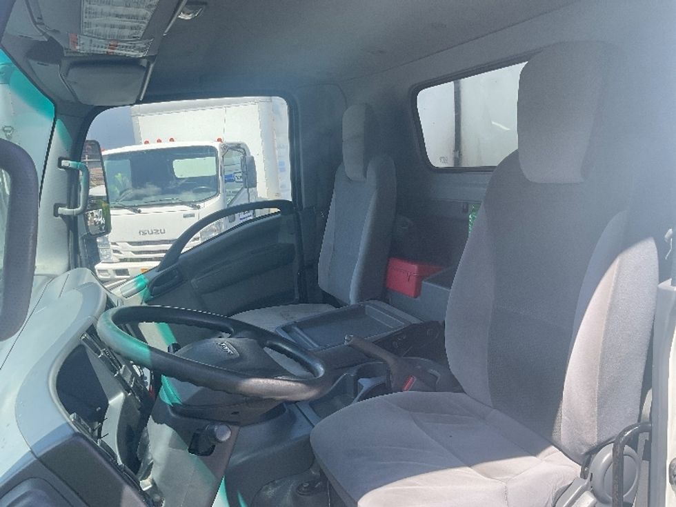Refrigerated Truck-Light and Medium Duty Trucks-Isuzu-2019-NQR-Torrance-CA-153,048\n\t\tmiles-$ 43,000 - Image 19