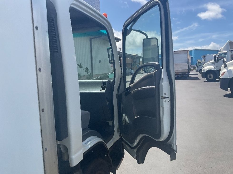 Refrigerated Truck-Light and Medium Duty Trucks-Isuzu-2019-NQR-Torrance-CA-153,048\n\t\tmiles-$ 43,000 - Image 20