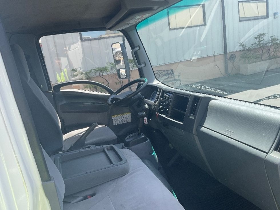 Refrigerated Truck-Light and Medium Duty Trucks-Isuzu-2019-NQR-Torrance-CA-153,048\n\t\tmiles-$ 43,000 - Image 22