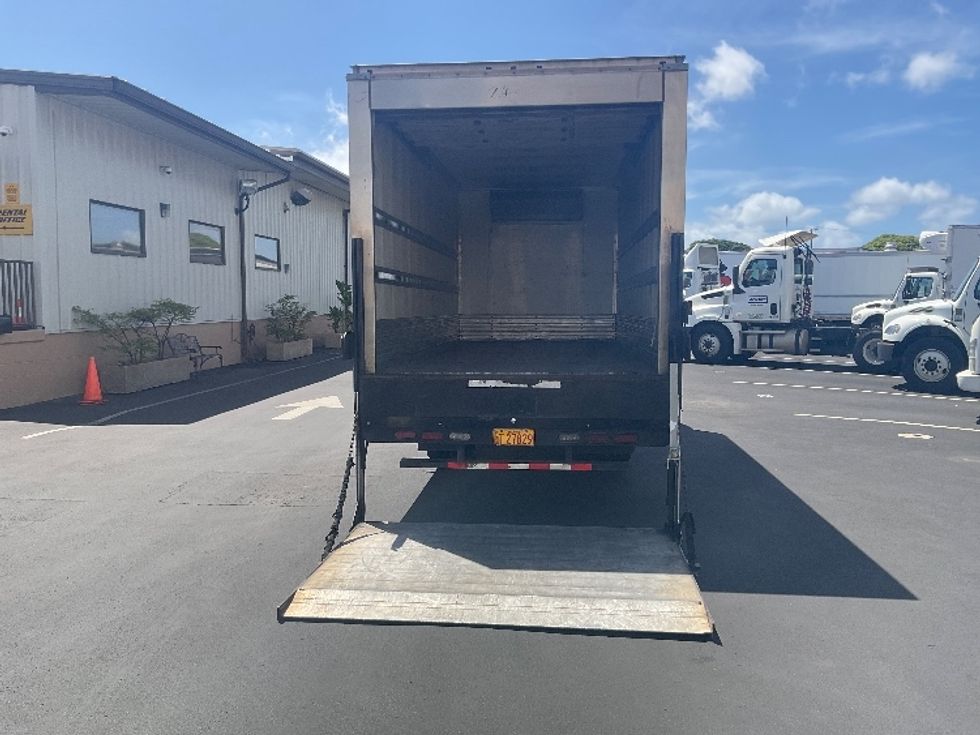 Refrigerated Truck-Light and Medium Duty Trucks-Isuzu-2019-NQR-Torrance-CA-153,048\n\t\tmiles-$ 43,000 - Image 9