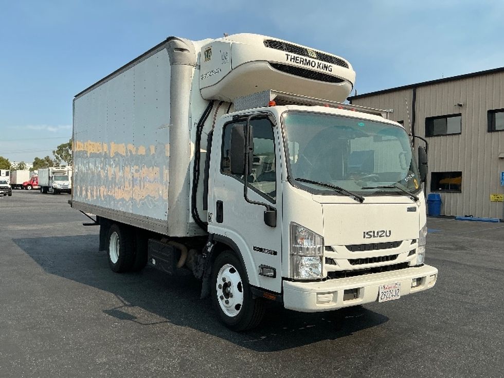Refrigerated Truck-Light and Medium Duty Trucks-Isuzu-2019-NQR-Torrance-CA-157,562\n\t\tmiles-$ 43,250 - Image 1
