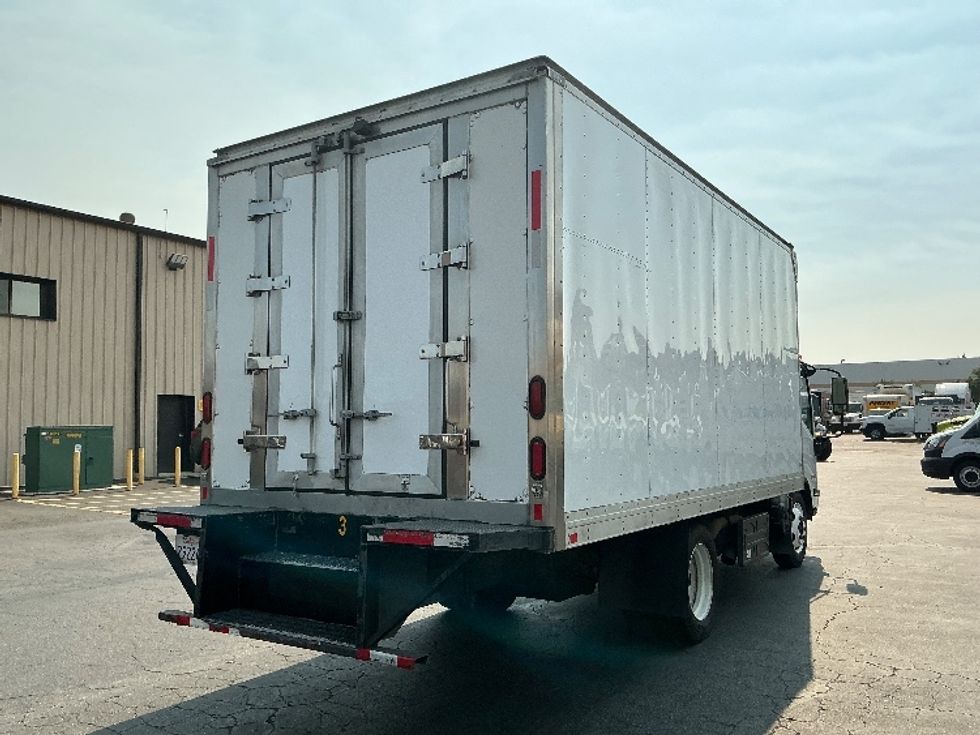 Refrigerated Truck-Light and Medium Duty Trucks-Isuzu-2019-NQR-Torrance-CA-157,562\n\t\tmiles-$ 43,250 - Image 13