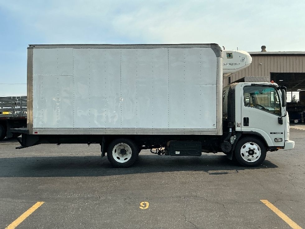 Refrigerated Truck-Light and Medium Duty Trucks-Isuzu-2019-NQR-Torrance-CA-157,562\n\t\tmiles-$ 43,250 - Image 15