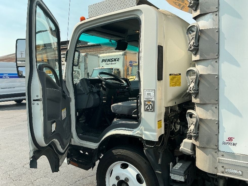 Refrigerated Truck-Light and Medium Duty Trucks-Isuzu-2019-NQR-Torrance-CA-157,562\n\t\tmiles-$ 43,250 - Image 16
