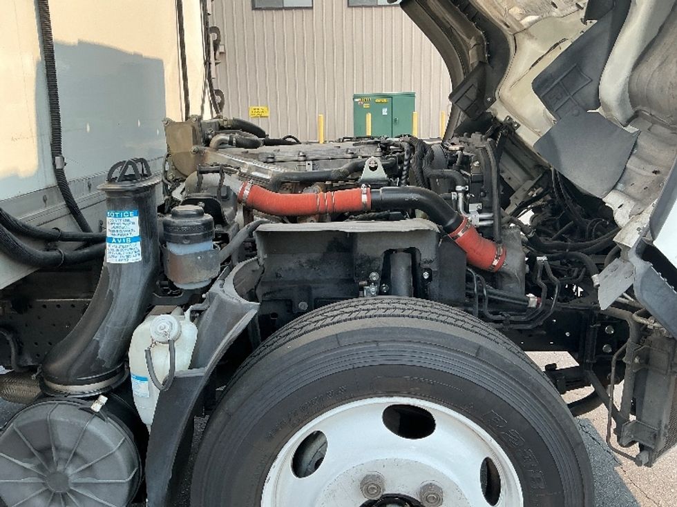 Refrigerated Truck-Light and Medium Duty Trucks-Isuzu-2019-NQR-Torrance-CA-157,562\n\t\tmiles-$ 43,250 - Image 23