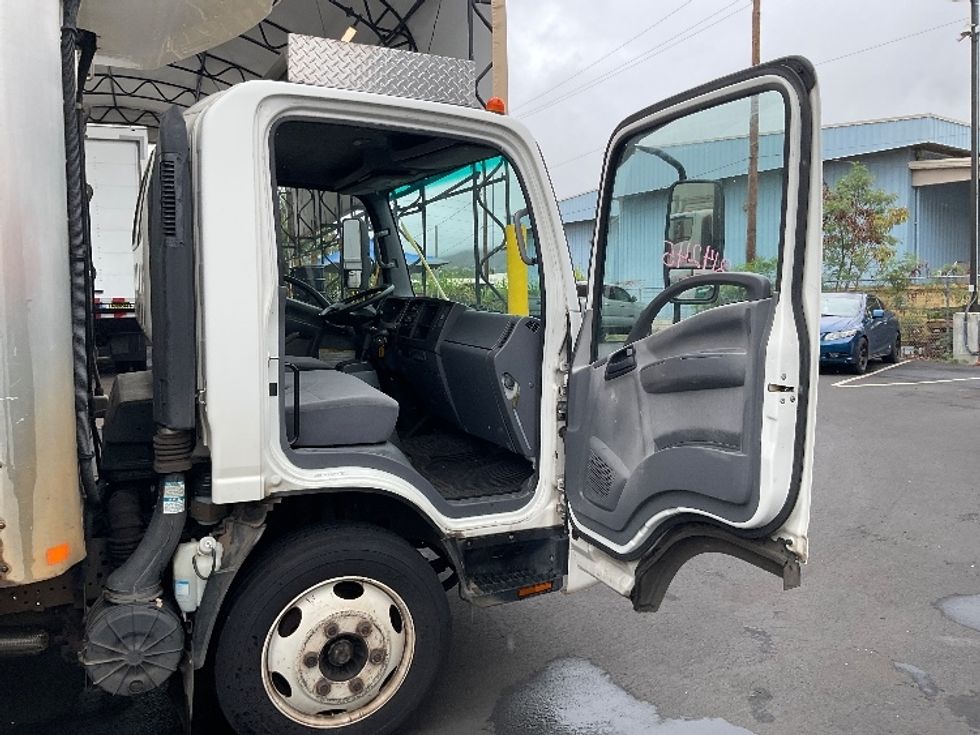 Refrigerated Truck-Light and Medium Duty Trucks-Isuzu-2019-NQR-Torrance-CA-166,626\n\t\tmiles-$ 40,750 - Image 20