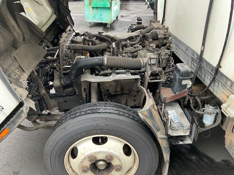 Refrigerated Truck-Light and Medium Duty Trucks-Isuzu-2019-NQR-Torrance-CA-166,626\n\t\tmiles-$ 40,750 - Image 24